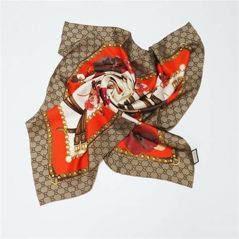 foulard gucci logo metallo immagini|Foulard Gucci per Donna .